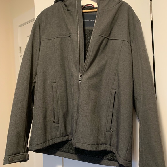 Tommy Hilfiger Men’s winter and Fall jacket - Picture 3 of 5